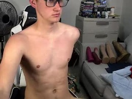 Screen Grab from harlows_room