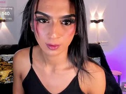 Screen Grab from hecate_doll