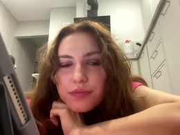Screen Grab from heikecolier