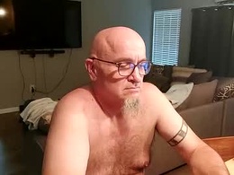 Screen Grab from heybigguy1966model