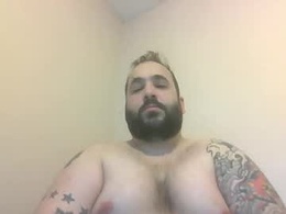 Screen Grab from heyhoo111