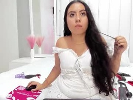 Screen Grab from hillary_bigbutt