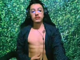 Screen Grab from hollups