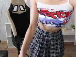 Screen Grab from hollyy_pollyyyy