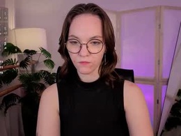 Screen Grab from honeeyluv