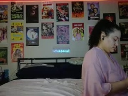 Screen Grab from honeeyyy_pot