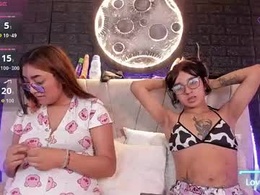 Screen Grab from honey_lesbian_hott777