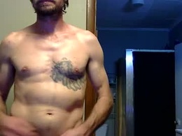 Screen Grab from hoodedcricket