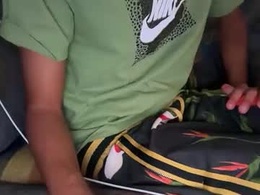 Screen Grab from hoodspiller55