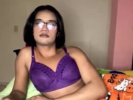 Screen Grab from horny_brii