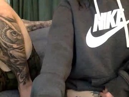 Screen Grab from hornycouple0102