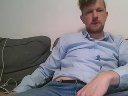 Screen Grab from hot2809guy