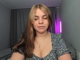 Screen Grab from hot_chill__