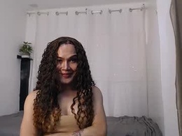 Screen Grab from hot_maria_clara
