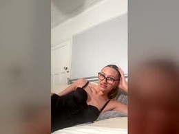 Screen Grab from hotblondie2005