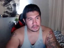 Screen Grab from hothunkybear23