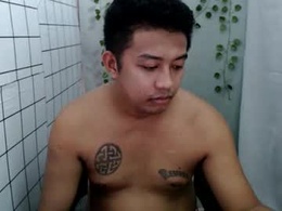 Screen Grab from hotnielkhalifa