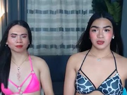 Screen Grab from hotsinfulbabes_savana