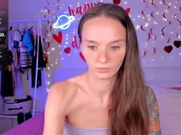 Screen Grab from hottiesteverly