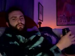 Screen Grab from hungstoner_