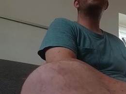 Screen Grab from iliketofuckyou33