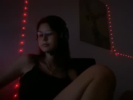 Screen Grab from im_evelynnn