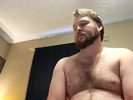 Screen Grab from imonlyaverage