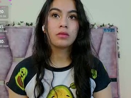 Screen Grab from iris_mandarinne