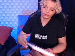 Screen Grab from isabellamoutt