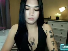 Screen Grab from isla_ava
