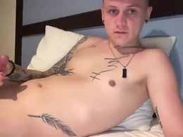 Screen Grab from its_mylo