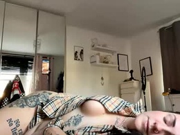 Screen Grab from itssofia_black