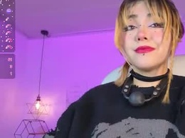 Screen Grab from ivonny_sakura