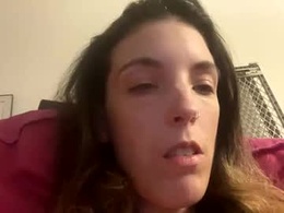 Screen Grab from ivy_rose90
