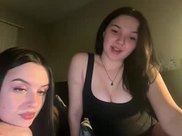 Screen Grab from ivyxjade_rose