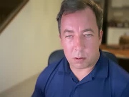 Screen Grab from iwantuu2