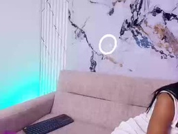 Screen Grab from jadegolden_