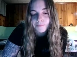 Screen Grab from jaseyrae12