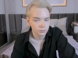 Screen Grab from je_salvatore