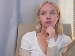 Screen Grab from jenacaminita