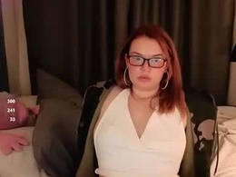 Screen Grab from jeniceloveit__