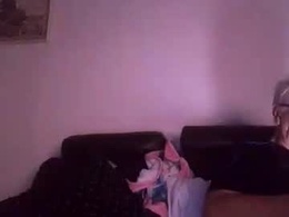 Screen Grab from jessandsilverfox61