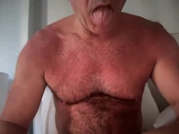 Screen Grab from jesuiscoquinoui