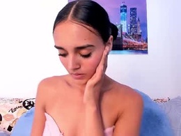 Screen Grab from jhoanaduran_