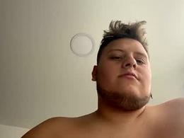 Screen Grab from jhonnybear1031