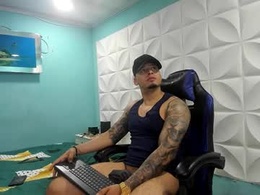 Screen Grab from jhonsontatto