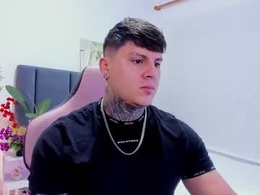 Screen Grab from johny_multicum