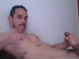 Screen Grab from jovenvergonguapo09