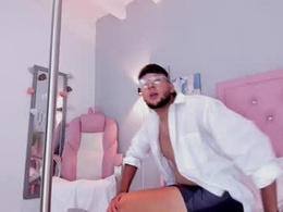 Screen Grab from juan_thepoledancer