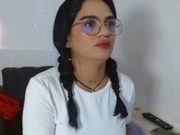 Screen Grab from juanita_rosse